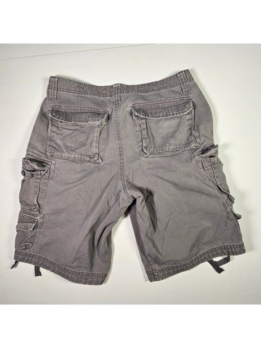Lee Dungarees 9-Pocket Cargo Shorts Men's Size 33x11" Gray Y2K Skater Grunge - Picture 2 of 10